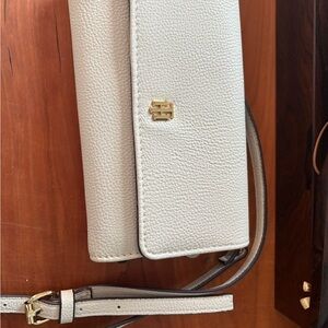 Elegant Cream Leather Crossbody Bag